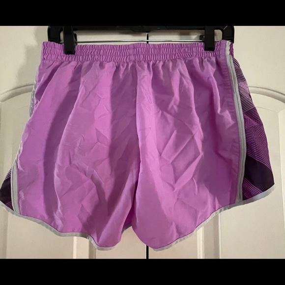 NIKE DRI-FIT shorts - Picture 2 of 4